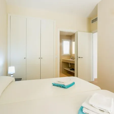Apartment Mediterranes Mit Pool